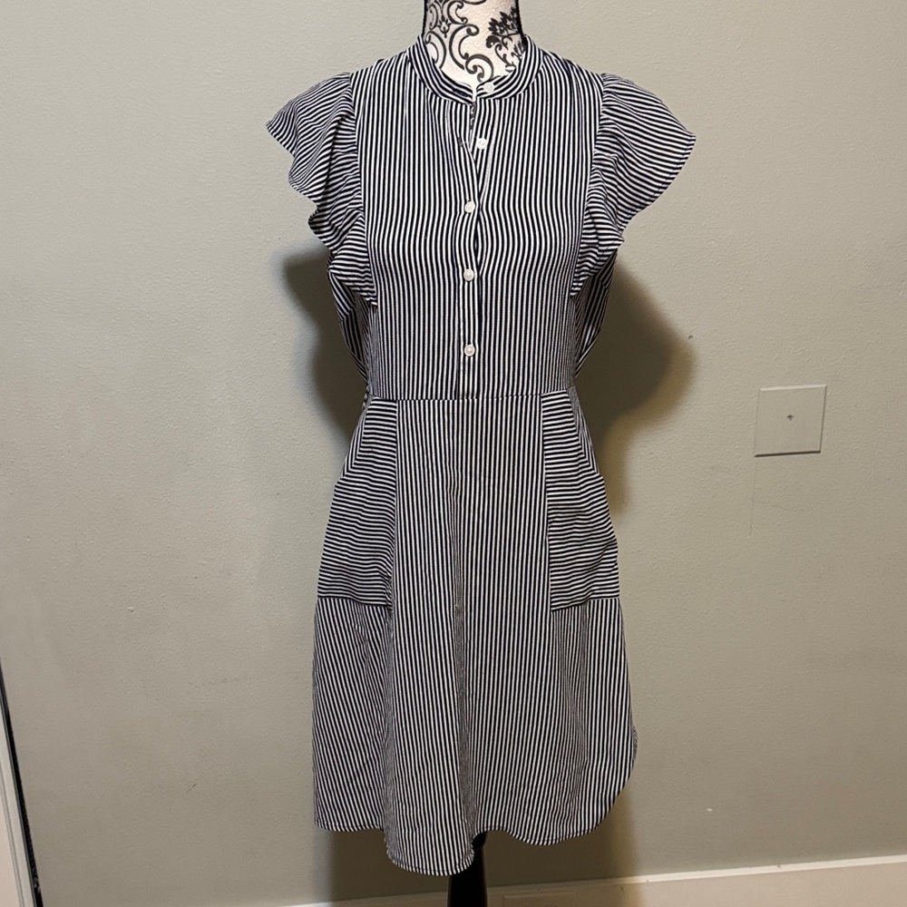 Elegant Striped Mini Dress with Ruffled Sleeves